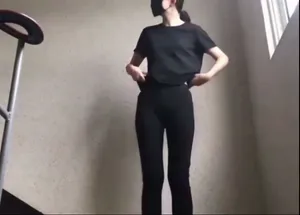 계단야노찍다 이웃한테 걸림
