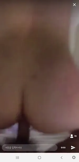 라이브로 박히는거 중계하는 걸레년