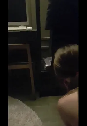남자 잘못 만나서 노예처럼 성관계를 하는 이쁜 여대생
