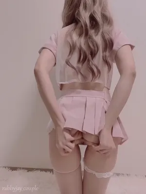 정액 보지에 주입하고 자위하는 변태 간호사
