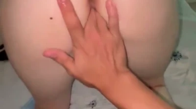똥꼬만지지마